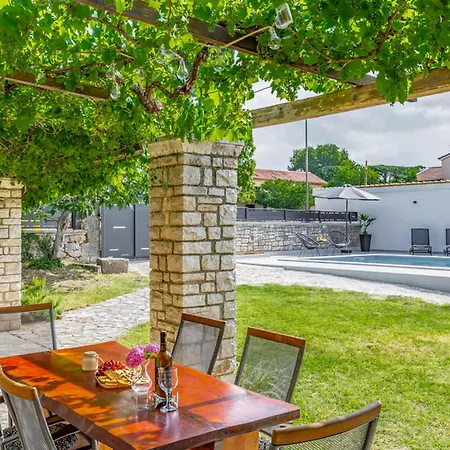 Courtyard Ivini By Interhome