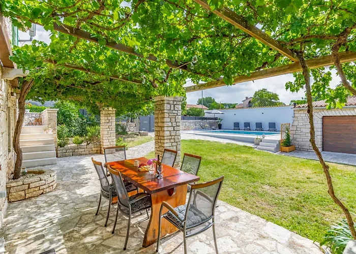 Courtyard Ivini By Interhome *