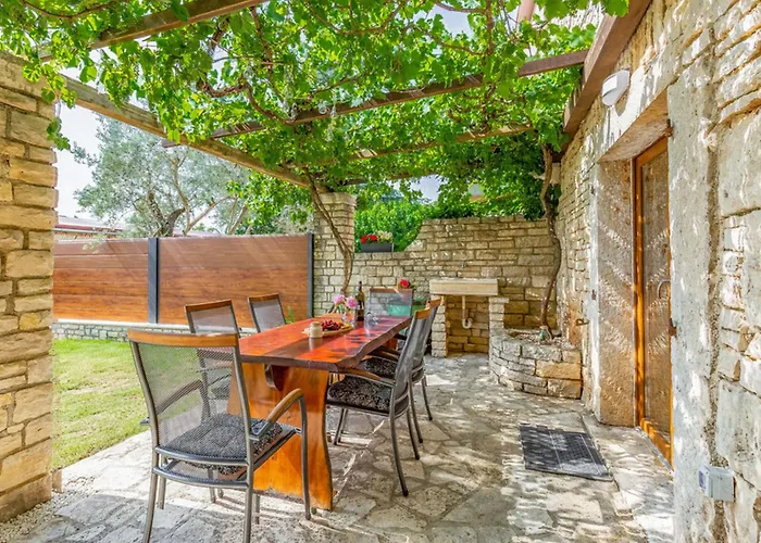 Courtyard Ivini By Interhome