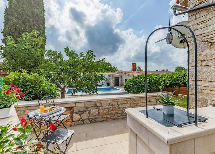 Courtyard Ivini By Interhome * Rovinjsko Selo