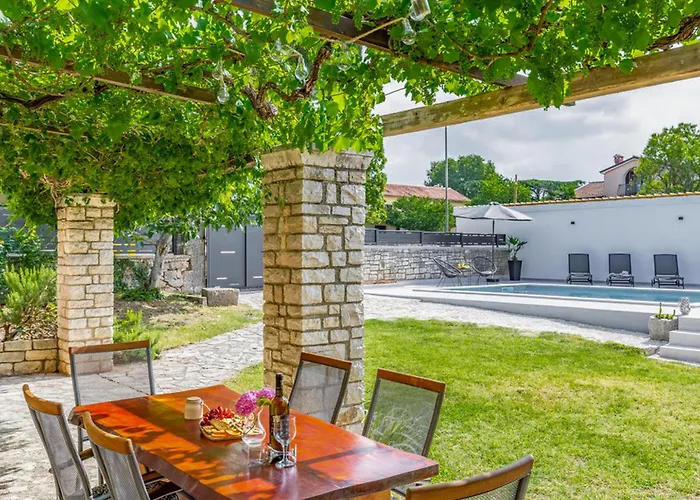 Courtyard Ivini By Interhome