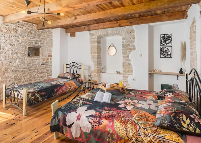 Σπίτι διακοπών Courtyard Ivini By Interhome